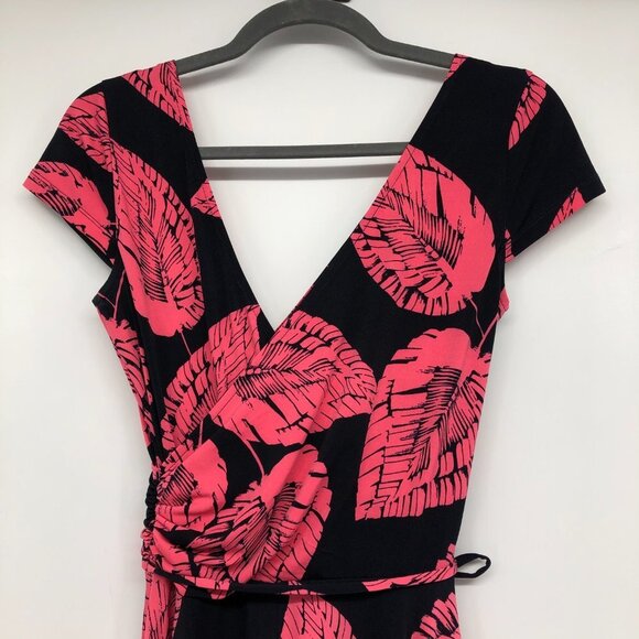 Maggy London Coral Leaf Pattern Faux Wrap Dress Size 4 - Picture 12 of 16